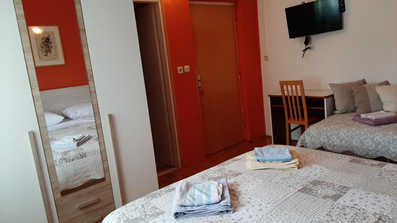 Rooms Neda Rab Town Ngoại thất bức ảnh