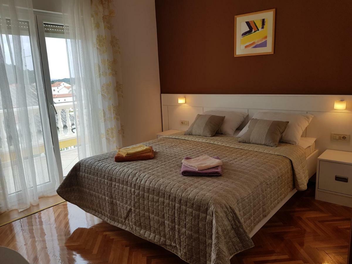 Rooms Neda Rab Town Ngoại thất bức ảnh