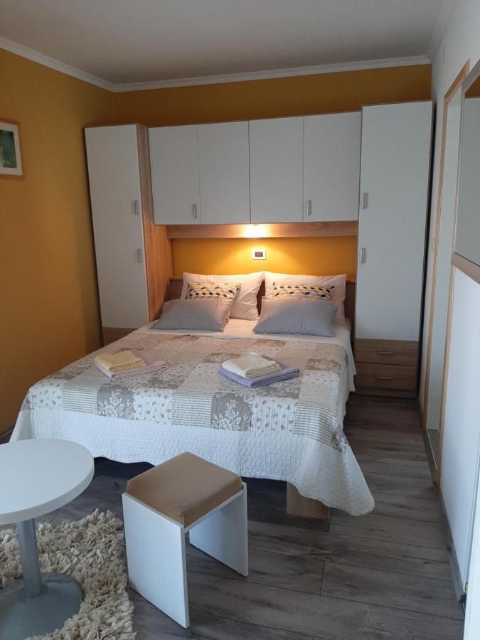 Rooms Neda Rab Town Ngoại thất bức ảnh