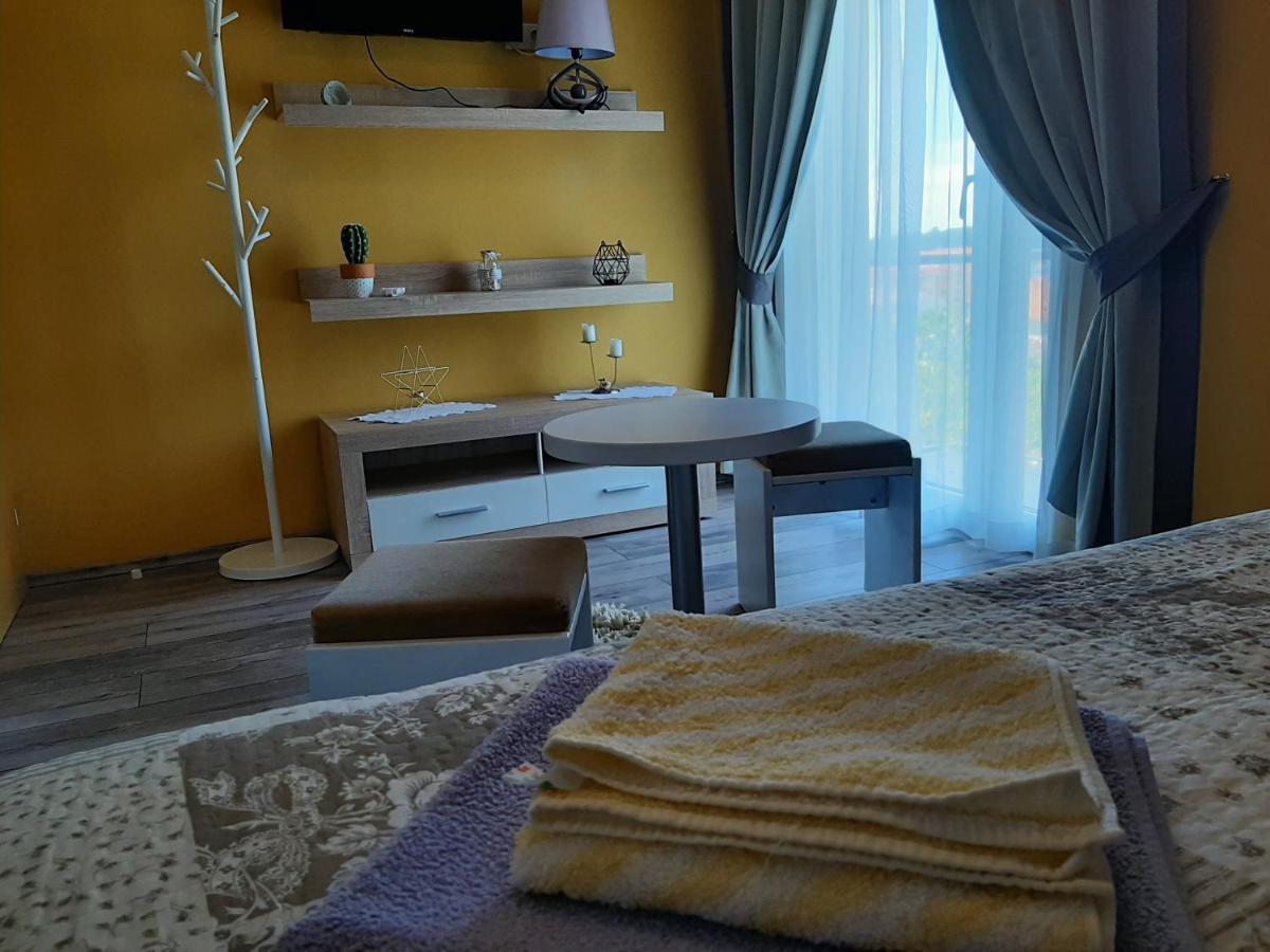 Rooms Neda Rab Town Ngoại thất bức ảnh