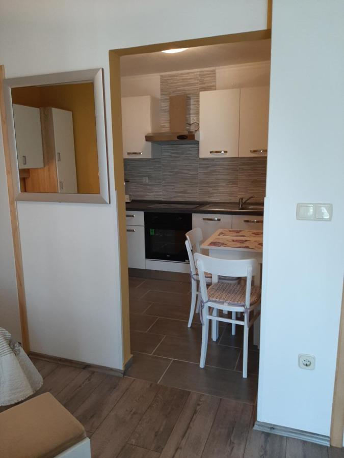 Rooms Neda Rab Town Ngoại thất bức ảnh